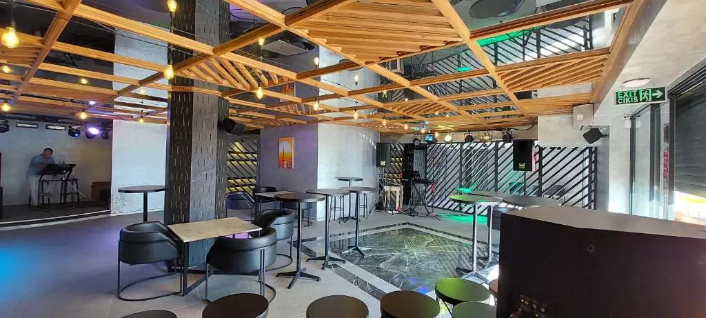 SIGNATURE BLUE RESORT